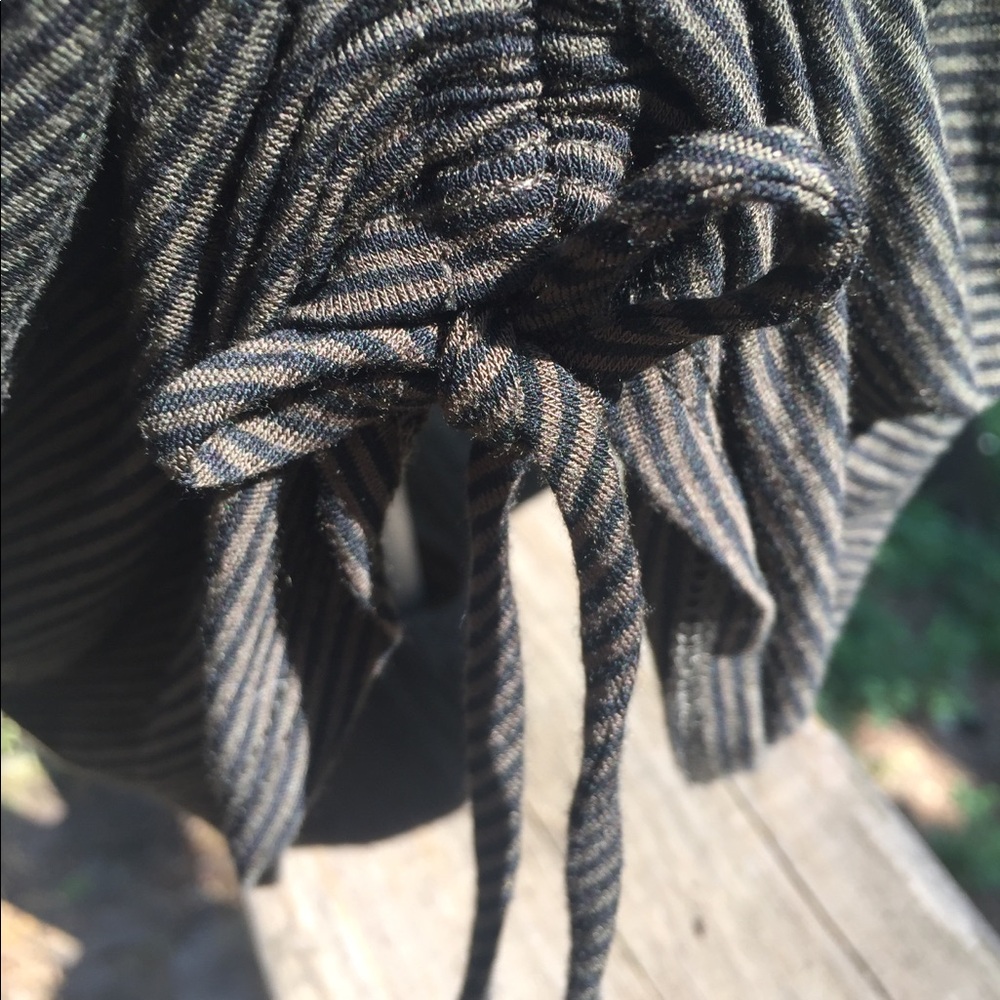 Micheal Farrell cowl neck sleeveless black T-shirt - Picture 5 of 9